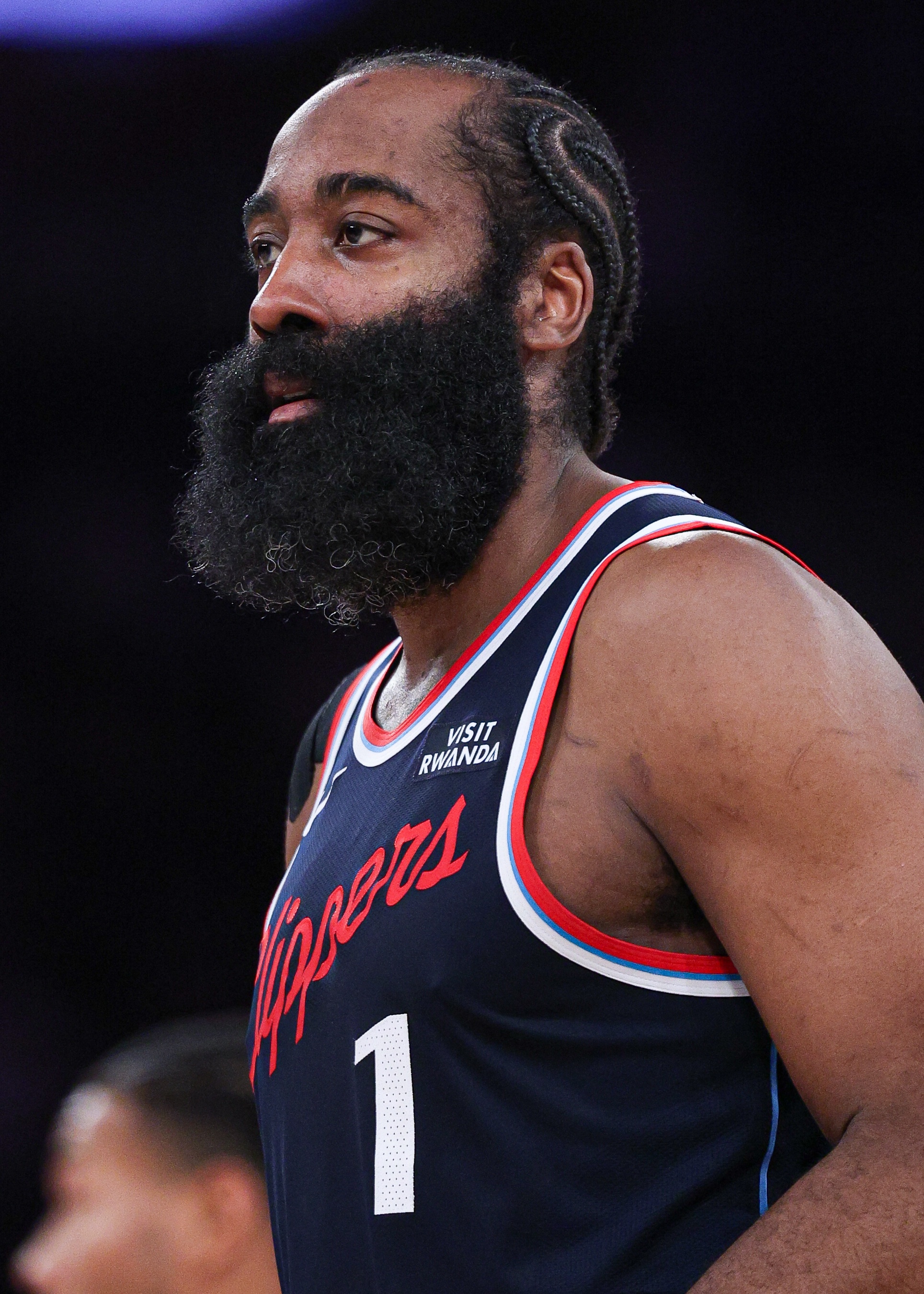 星空体育在线-伤病还是有影响？哈登复出手感平平17中6！得到23分9助3失误！